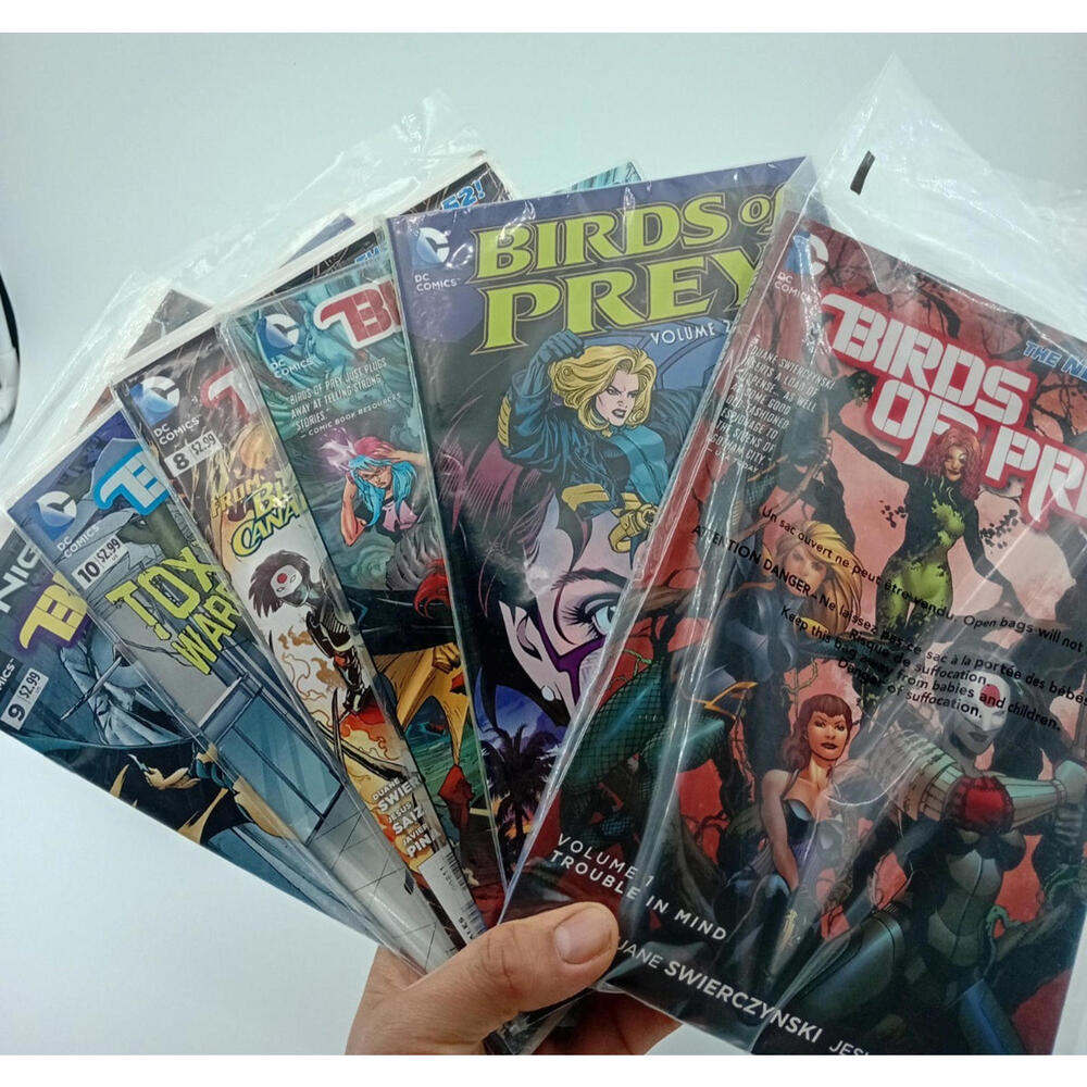 DC Comics Birds of Prey Mix Graphic‎ Novel & Comic